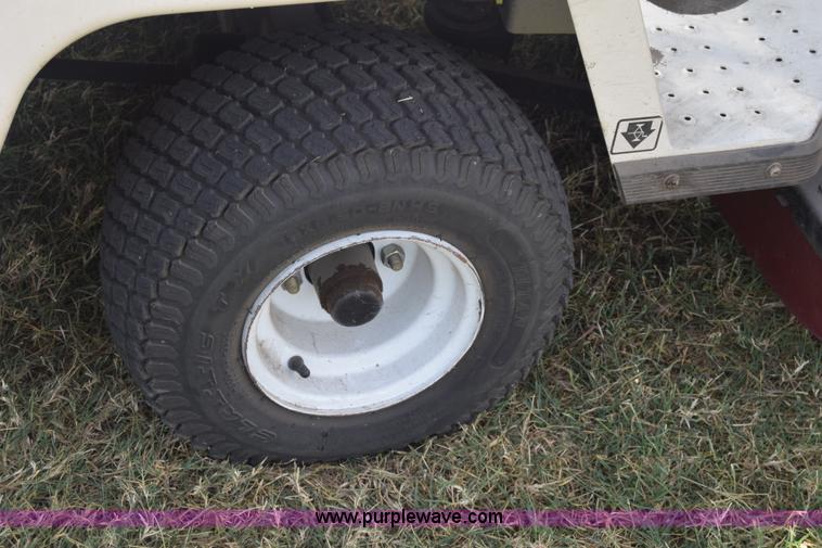 image for item J8131 Tennant ATLV 4300 sweeper