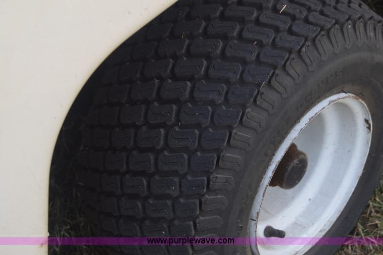 image for item J8131 Tennant ATLV 4300 sweeper