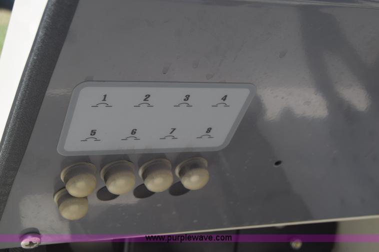 image for item J8131 Tennant ATLV 4300 sweeper