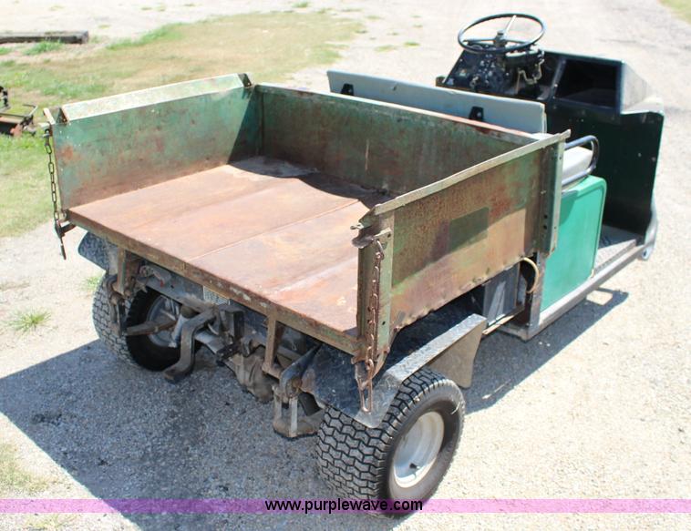 image for item K1038 1994 Cushman JR Turf-Truckster utility vehicle