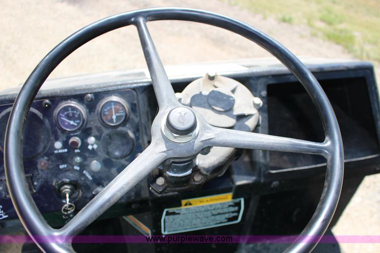 image for item K1038 1994 Cushman JR Turf-Truckster utility vehicle