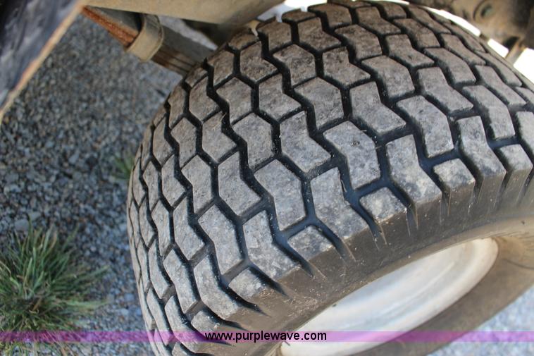 image for item K1038 1994 Cushman JR Turf-Truckster utility vehicle