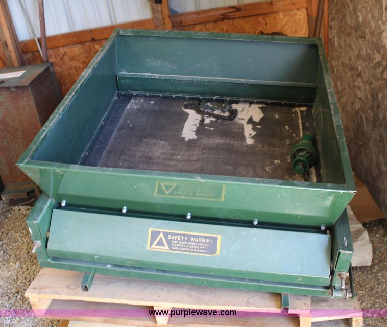 image for item K1039 OMC Lincoln spreader attachment