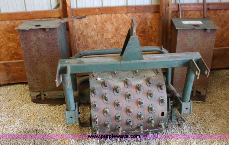 image for item K1040 Turf aerator