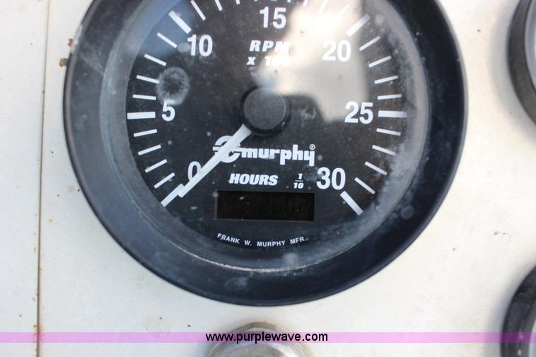 image for item K1166 2000 Tiger TGV1000 vacuum trailer