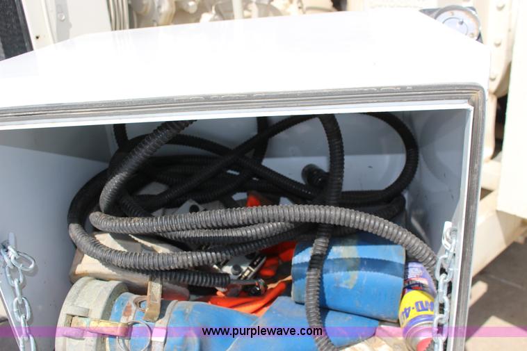 image for item K1166 2000 Tiger TGV1000 vacuum trailer