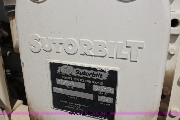 image for item K1166 2000 Tiger TGV1000 vacuum trailer