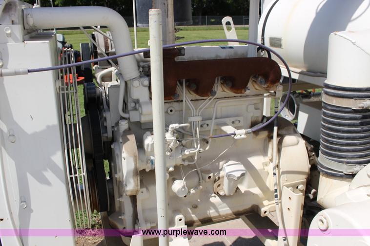 image for item K1166 2000 Tiger TGV1000 vacuum trailer