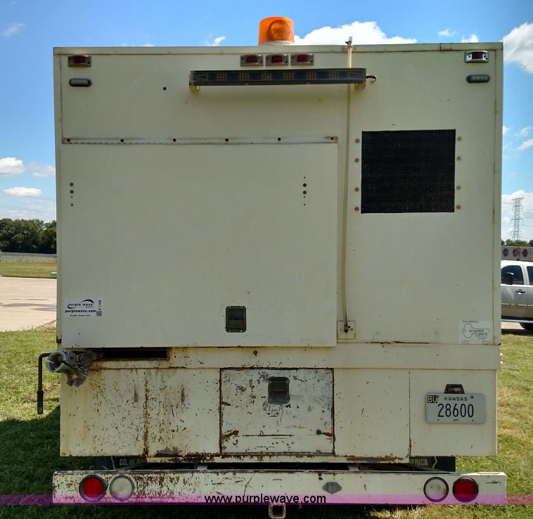 image for item K1168 1995 Ford F800 sewer rodder truck