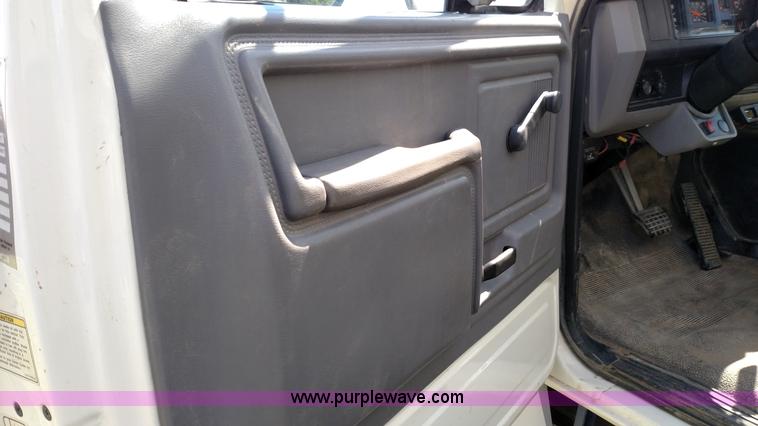 image for item K1168 1995 Ford F800 sewer rodder truck