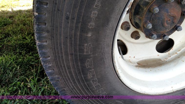 image for item K1168 1995 Ford F800 sewer rodder truck