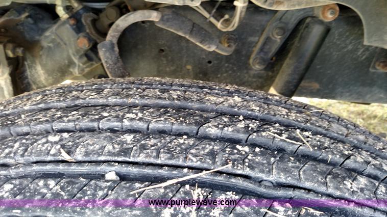 image for item K1168 1995 Ford F800 sewer rodder truck