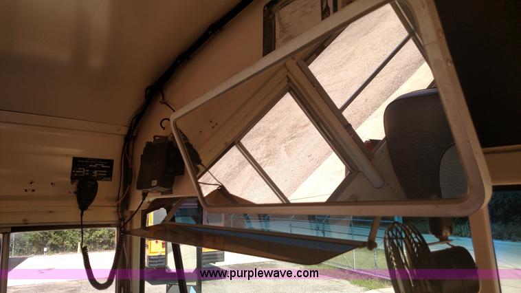 image for item K1169 1991 Chevrolet B6P042 school bus