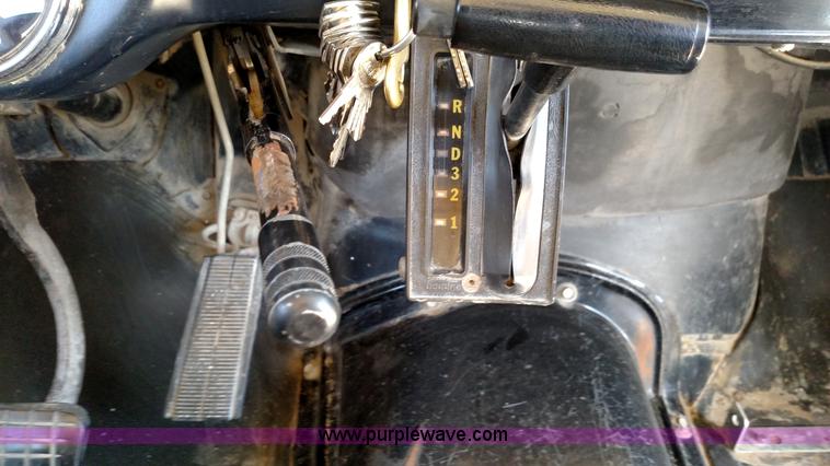 image for item K1169 1991 Chevrolet B6P042 school bus