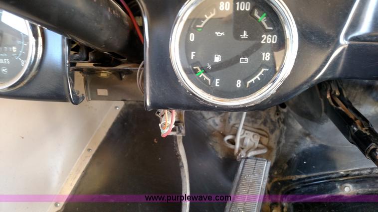 image for item K1169 1991 Chevrolet B6P042 school bus