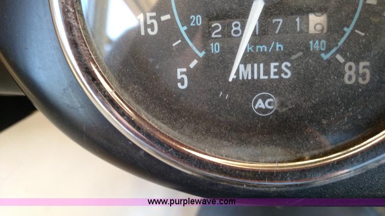 image for item K1169 1991 Chevrolet B6P042 school bus