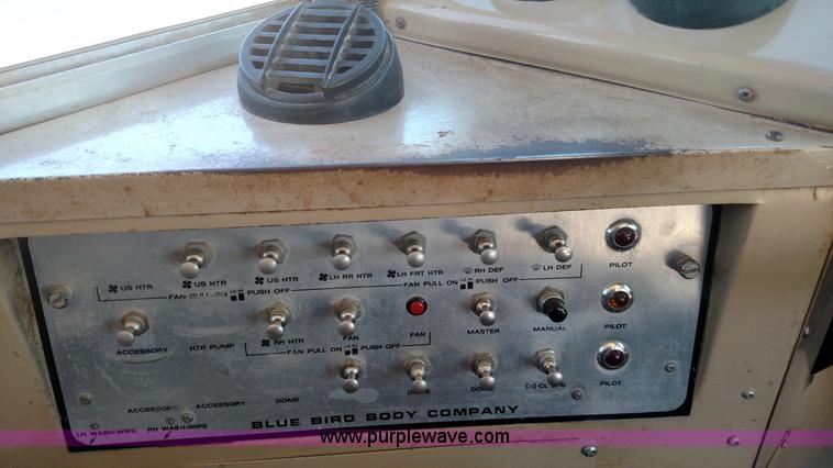 image for item K1169 1991 Chevrolet B6P042 school bus