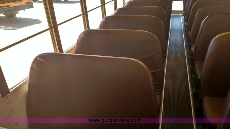 image for item K1169 1991 Chevrolet B6P042 school bus