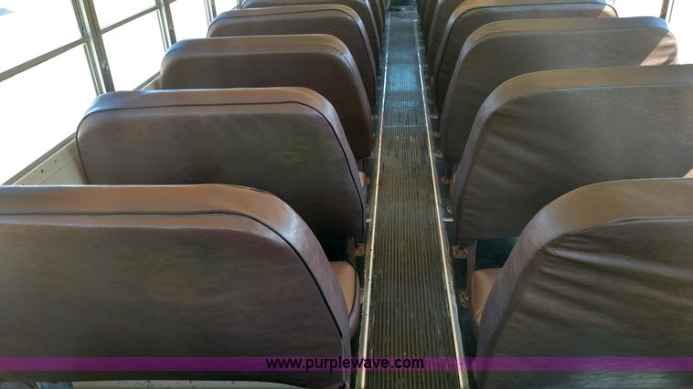 image for item K1169 1991 Chevrolet B6P042 school bus