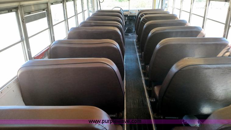 image for item K1169 1991 Chevrolet B6P042 school bus