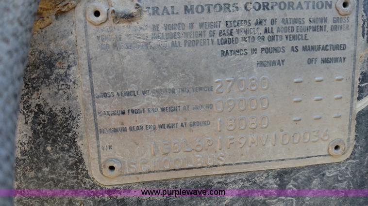 image for item K1169 1991 Chevrolet B6P042 school bus