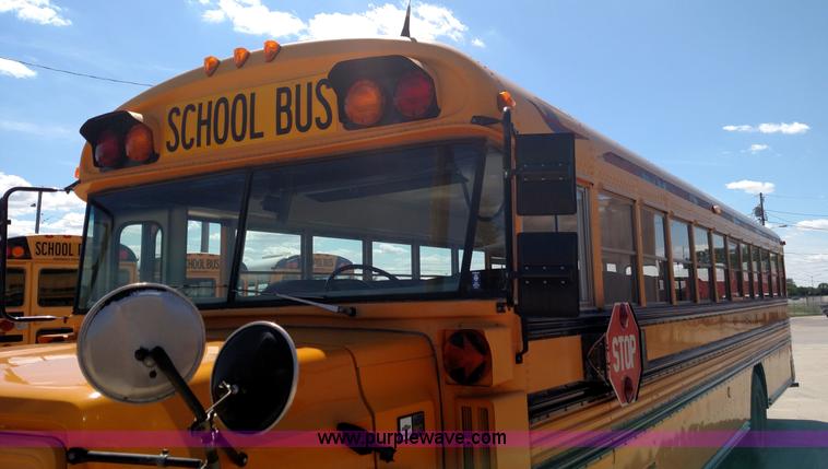 image for item K1169 1991 Chevrolet B6P042 school bus