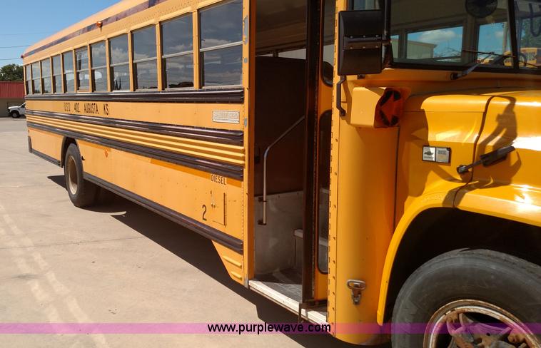 image for item K1169 1991 Chevrolet B6P042 school bus