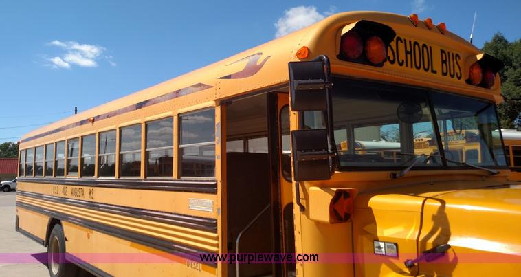 image for item K1169 1991 Chevrolet B6P042 school bus