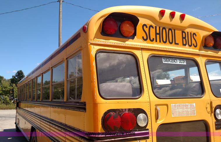 image for item K1169 1991 Chevrolet B6P042 school bus