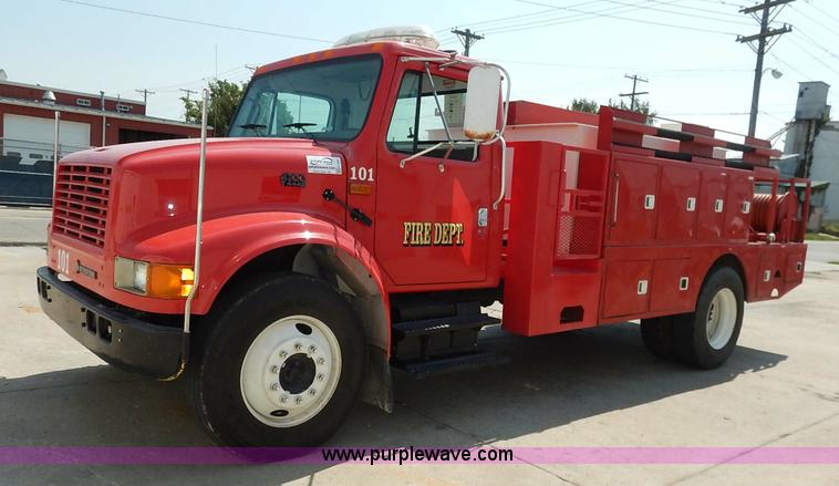 image for item K1607 2001 International 4700 water truck