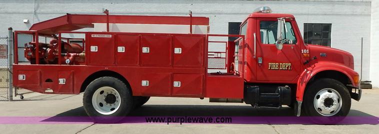 image for item K1607 2001 International 4700 water truck