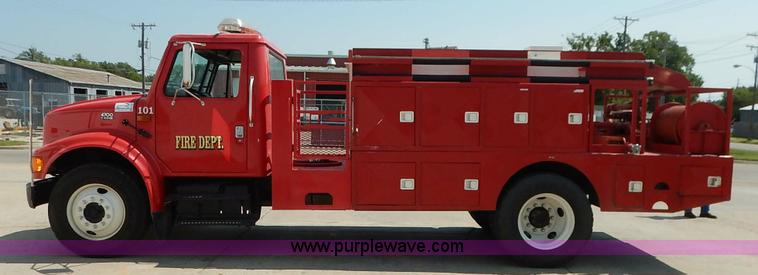 image for item K1607 2001 International 4700 water truck