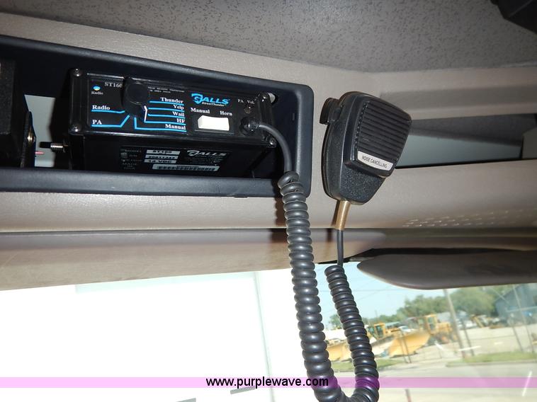 image for item K1607 2001 International 4700 water truck