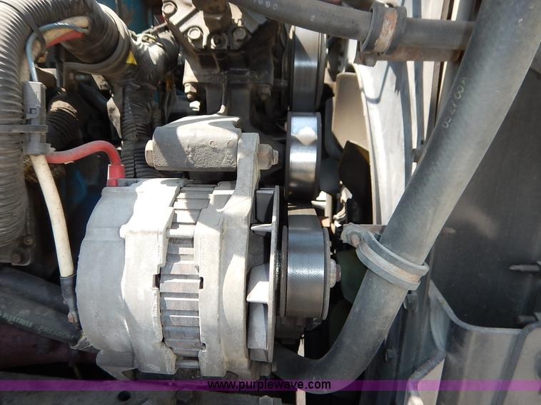 image for item K1607 2001 International 4700 water truck