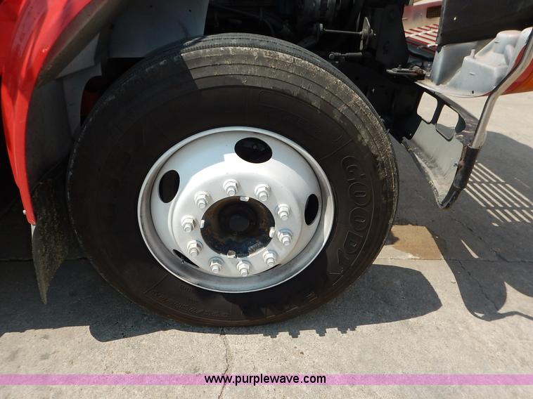 image for item K1607 2001 International 4700 water truck