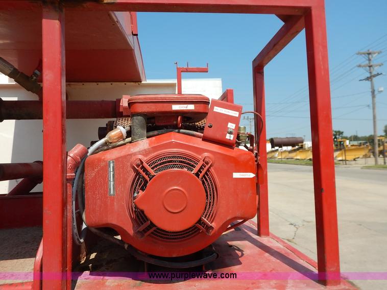 image for item K1607 2001 International 4700 water truck