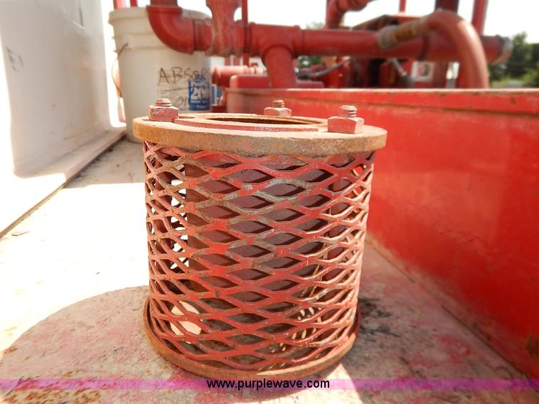 image for item K1607 2001 International 4700 water truck