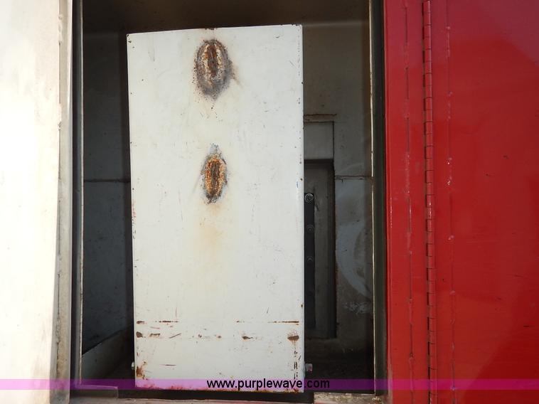 image for item K1607 2001 International 4700 water truck