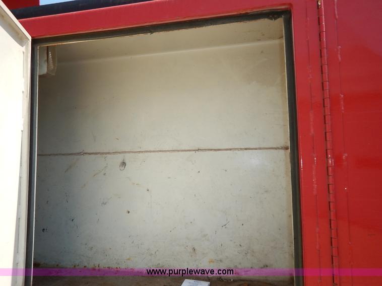 image for item K1607 2001 International 4700 water truck