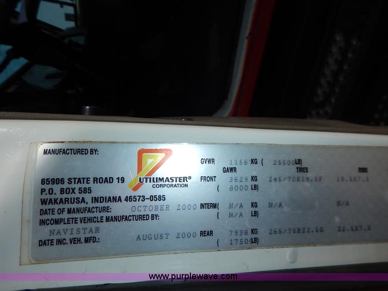 image for item K1607 2001 International 4700 water truck