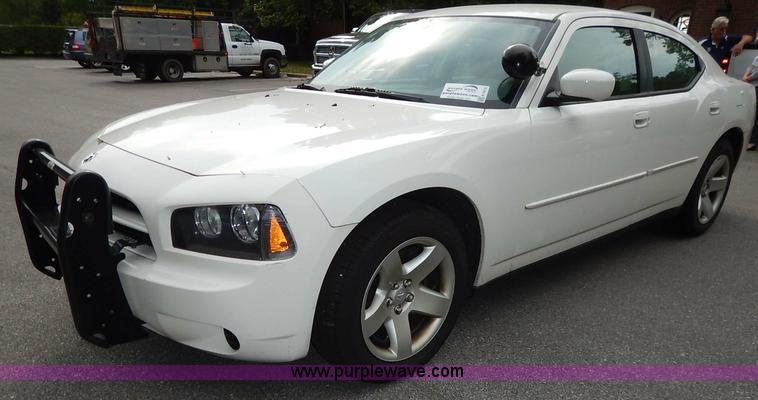 image for item K1613 2009 Dodge Charger SE