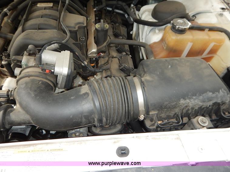 image for item K1613 2009 Dodge Charger SE