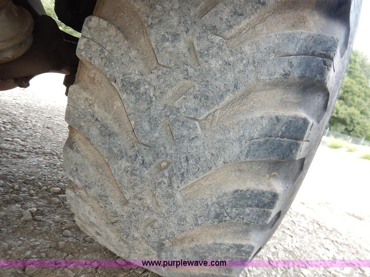 image for item K1627 1985 Gradall G3WD rubber tire excavator