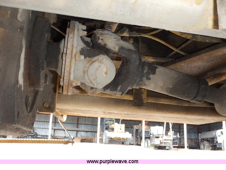 image for item K1627 1985 Gradall G3WD rubber tire excavator