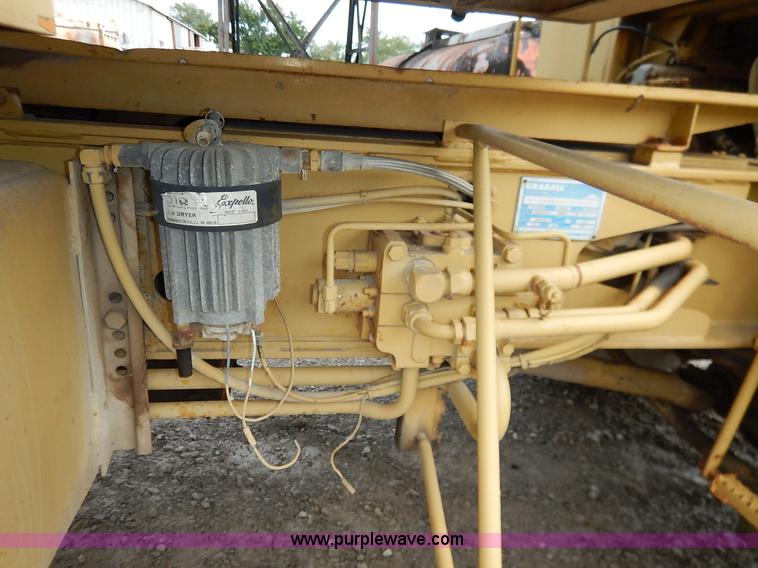 image for item K1627 1985 Gradall G3WD rubber tire excavator