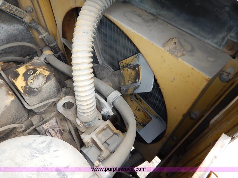 image for item K1627 1985 Gradall G3WD rubber tire excavator