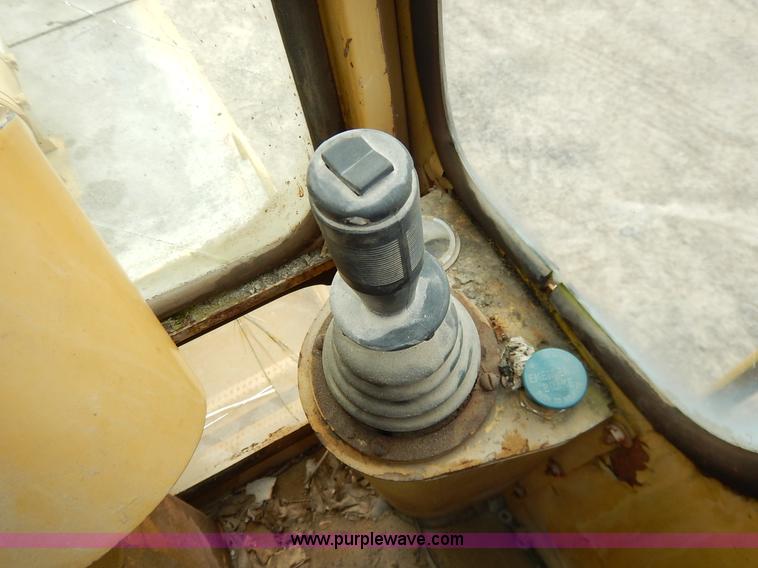 image for item K1627 1985 Gradall G3WD rubber tire excavator