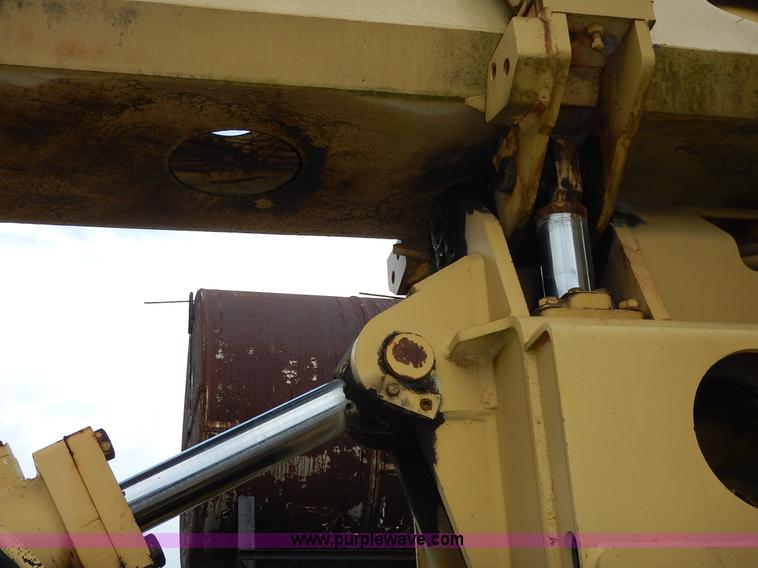 image for item K1627 1985 Gradall G3WD rubber tire excavator