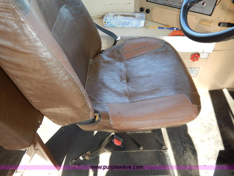 image for item K1633 1995 Chevrolet Blue Bird school bus