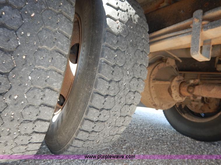 image for item K1633 1995 Chevrolet Blue Bird school bus